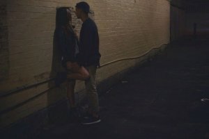 Нам нужно побыть вместе